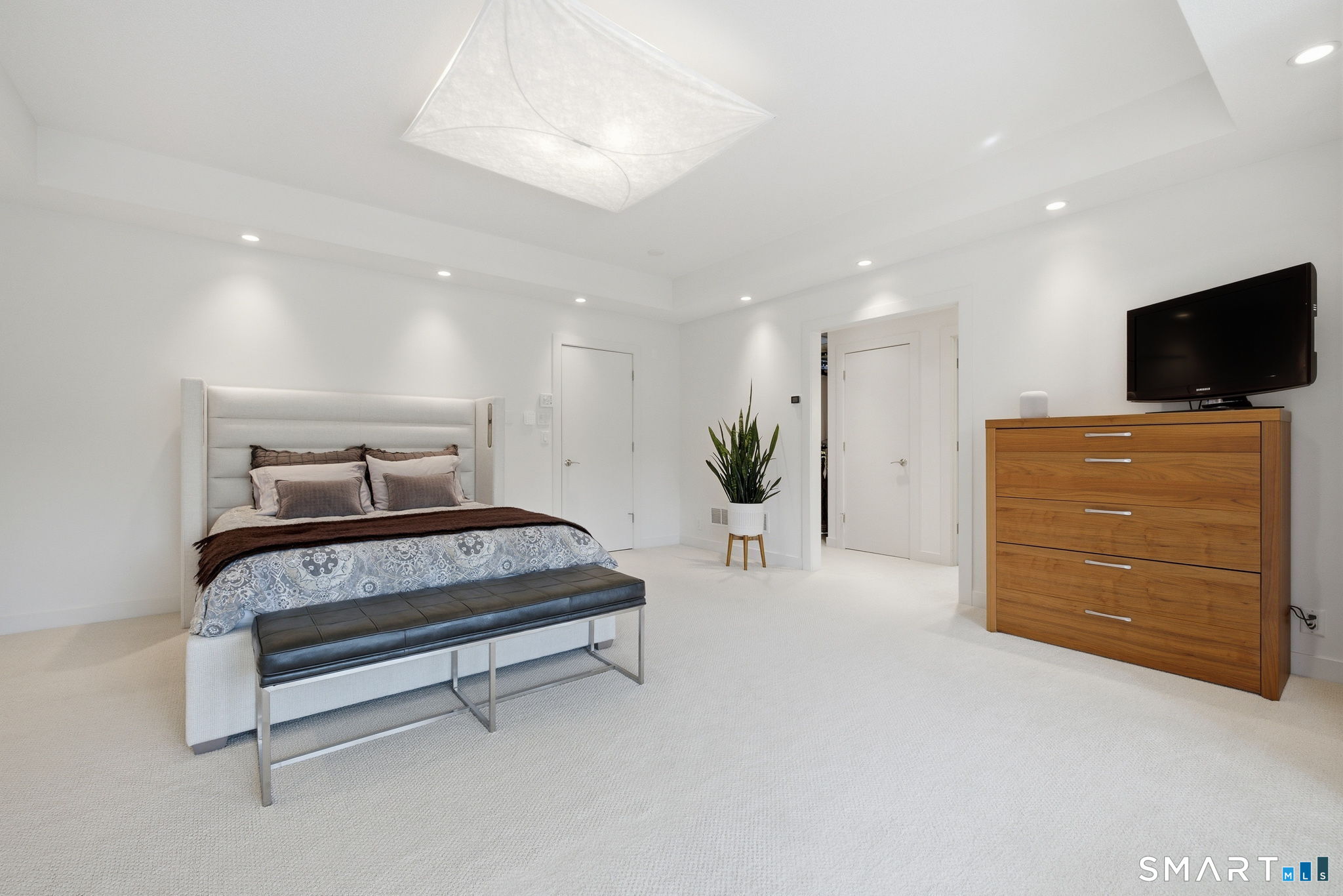 504 Deercliff Road Avon CT 06001