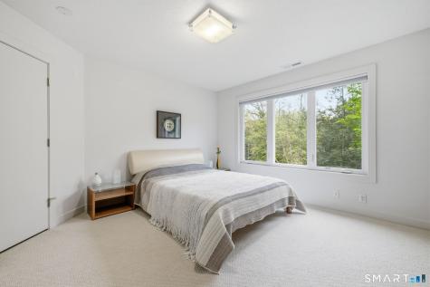 504 Deercliff Road Avon CT 06001
