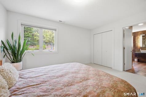 504 Deercliff Road Avon CT 06001