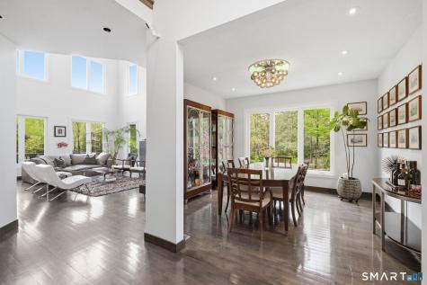 504 Deercliff Road Avon CT 06001