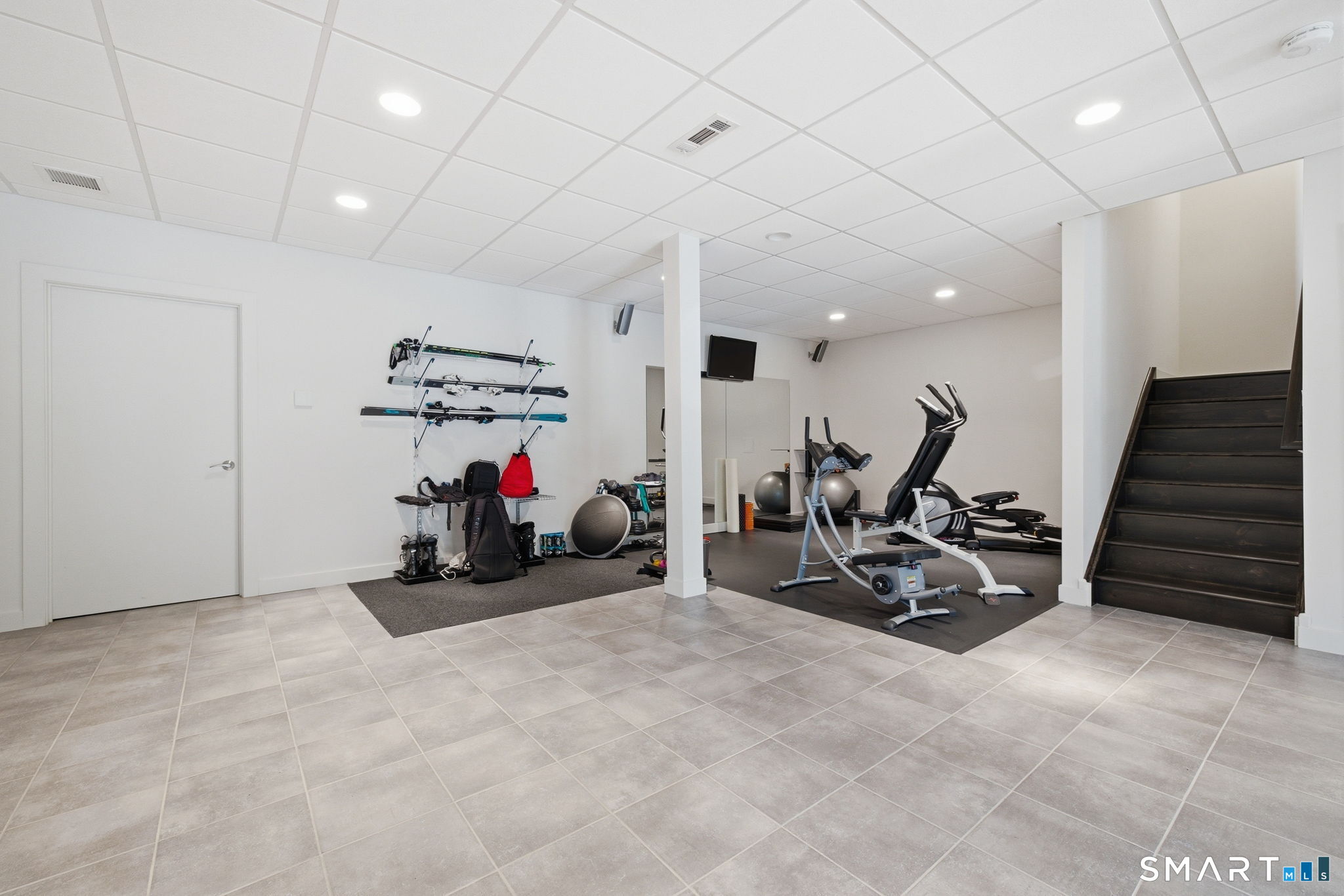 504 Deercliff Road Avon CT 06001