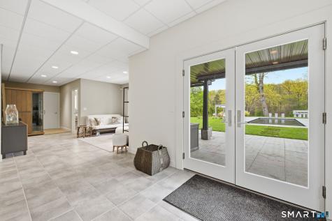 504 Deercliff Road Avon CT 06001