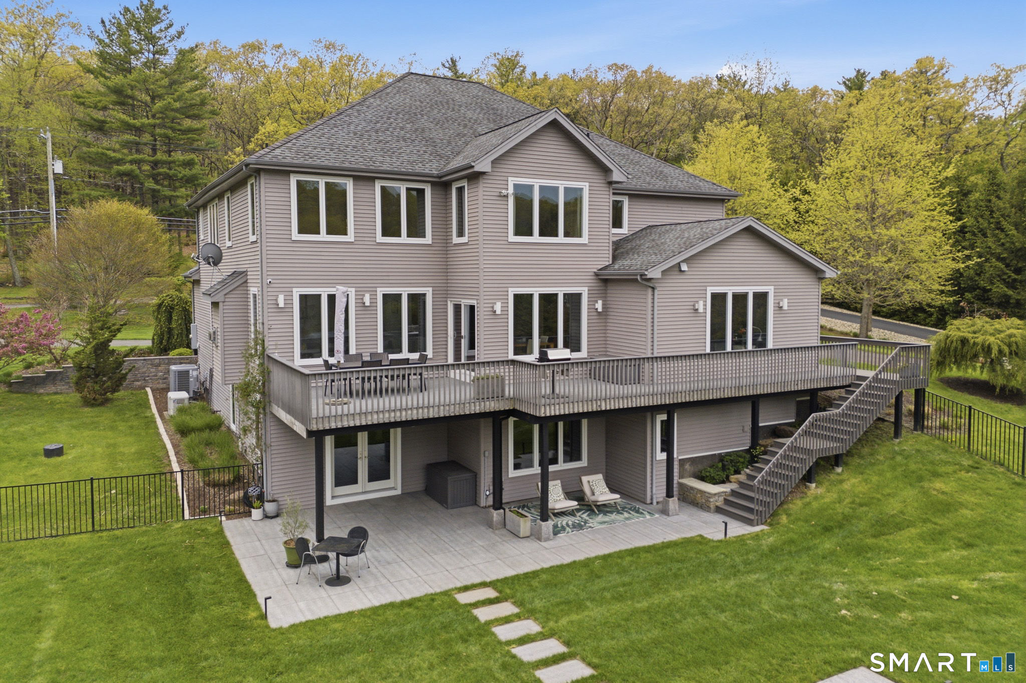 504 Deercliff Road Avon CT 06001