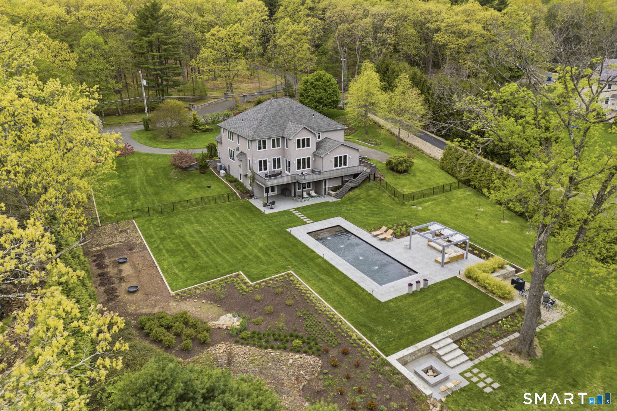 504 Deercliff Road Avon CT 06001