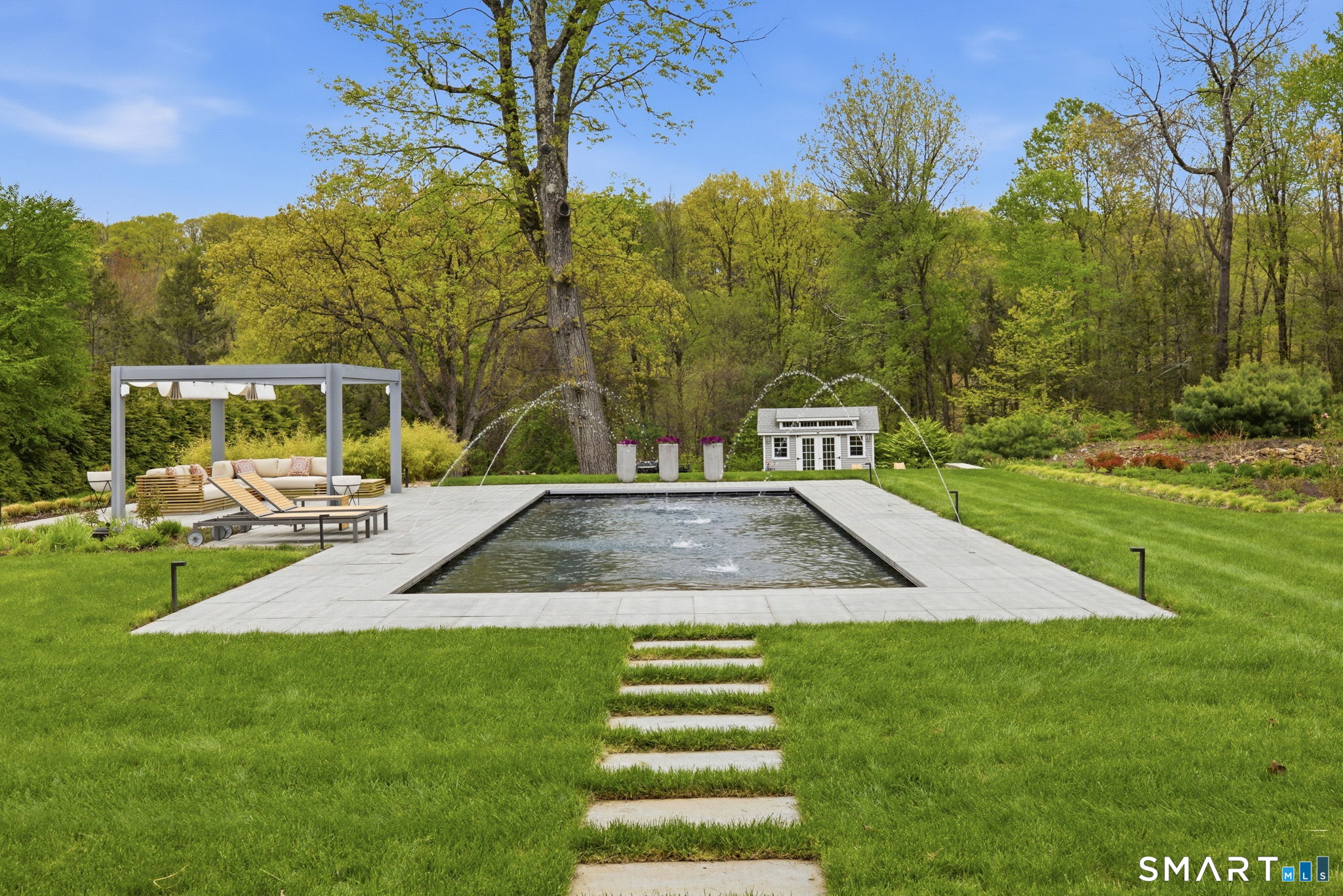 504 Deercliff Road Avon CT 06001