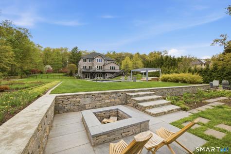 504 Deercliff Road Avon CT 06001