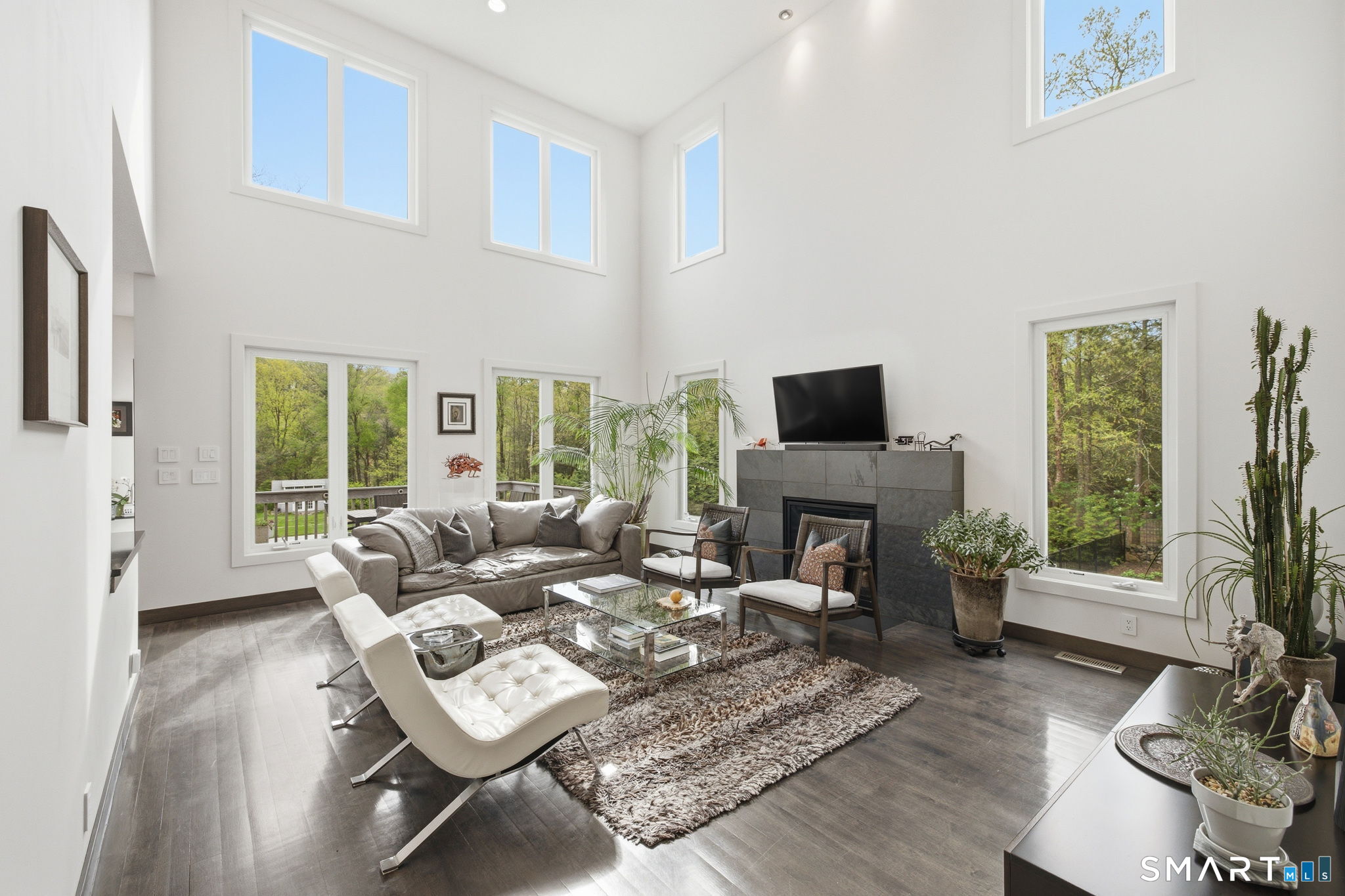 504 Deercliff Road Avon CT 06001