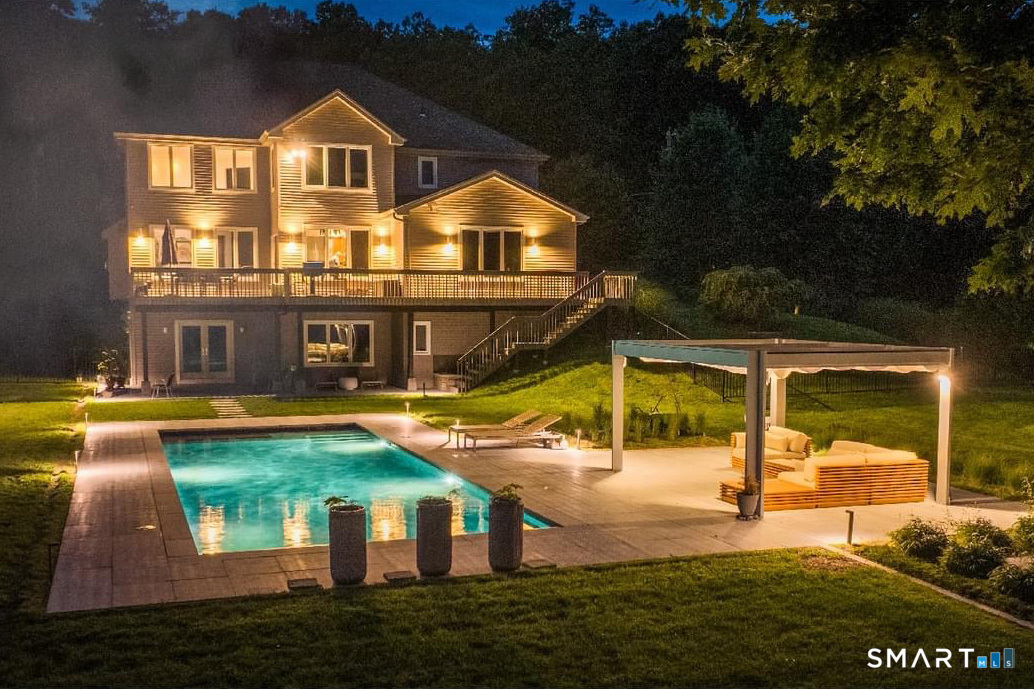 504 Deercliff Road Avon CT 06001