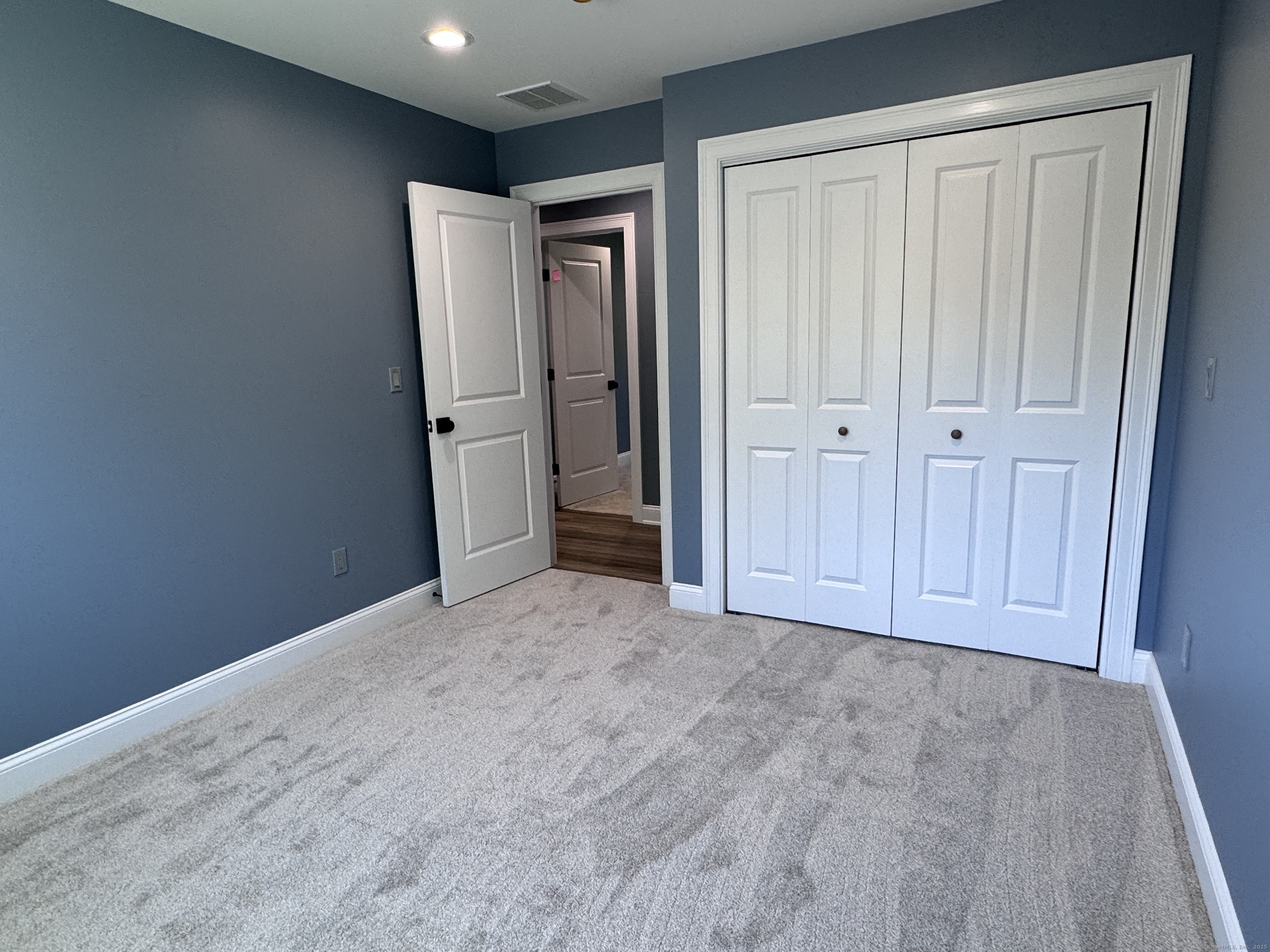 21 Charles Street Enfield CT 06082