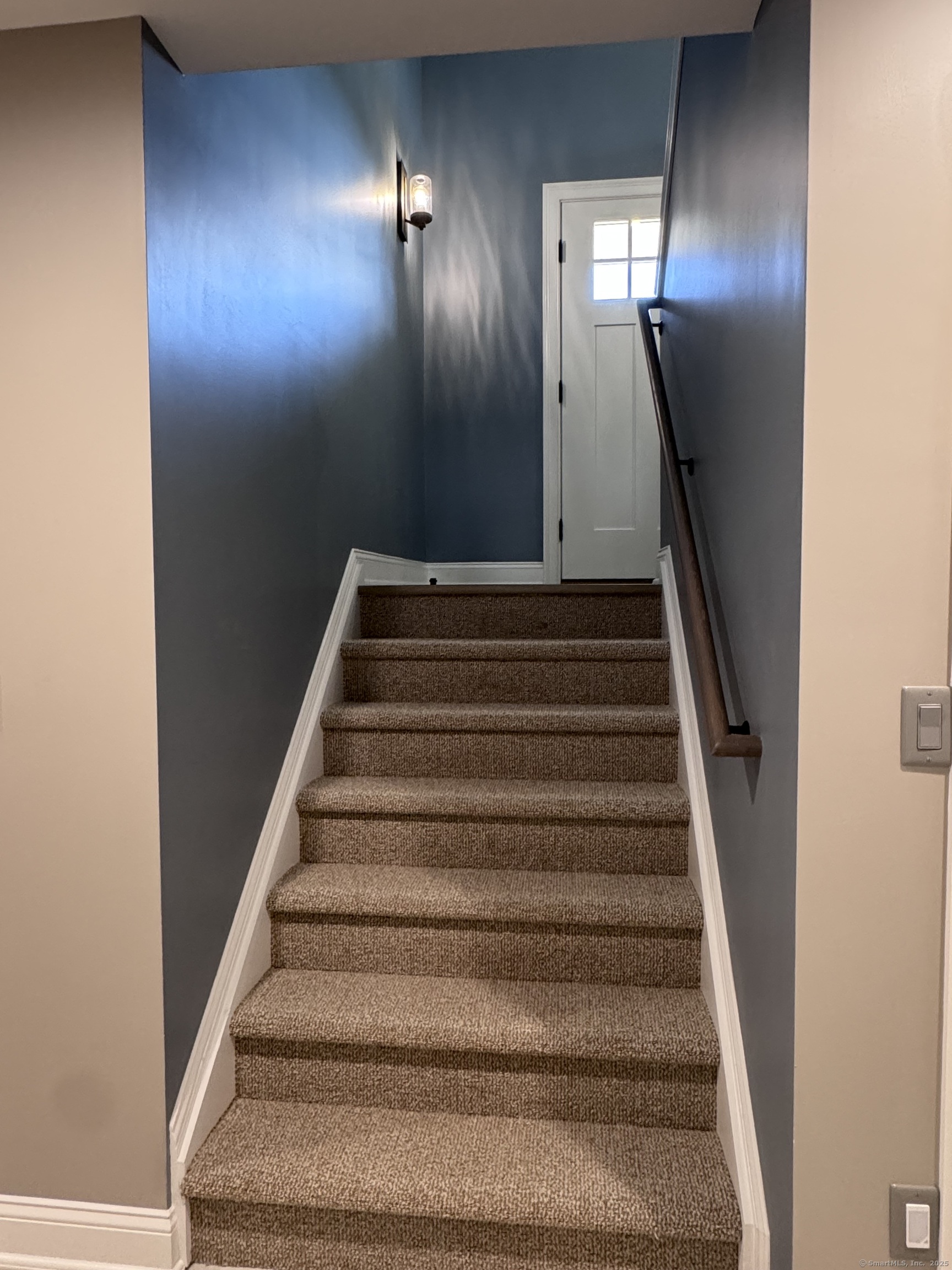 21 Charles Street Enfield CT 06082