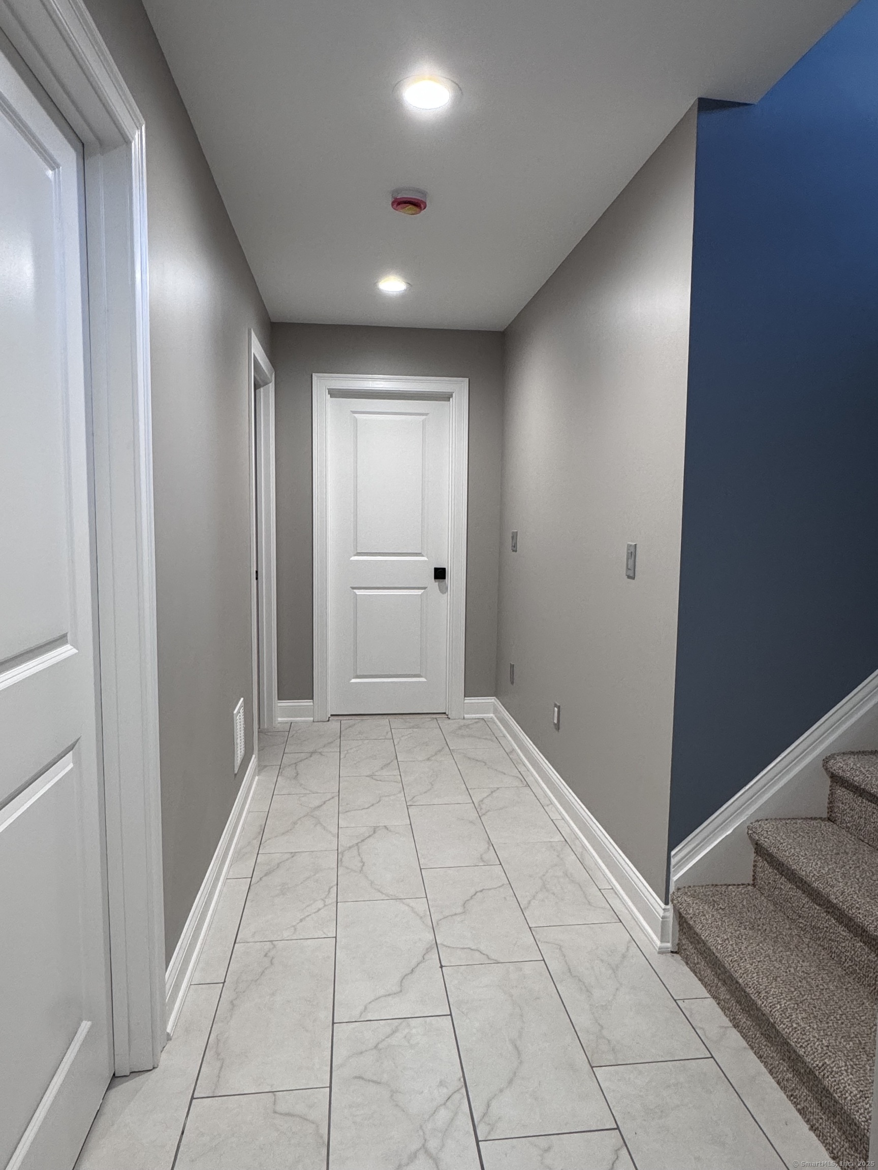 21 Charles Street Enfield CT 06082