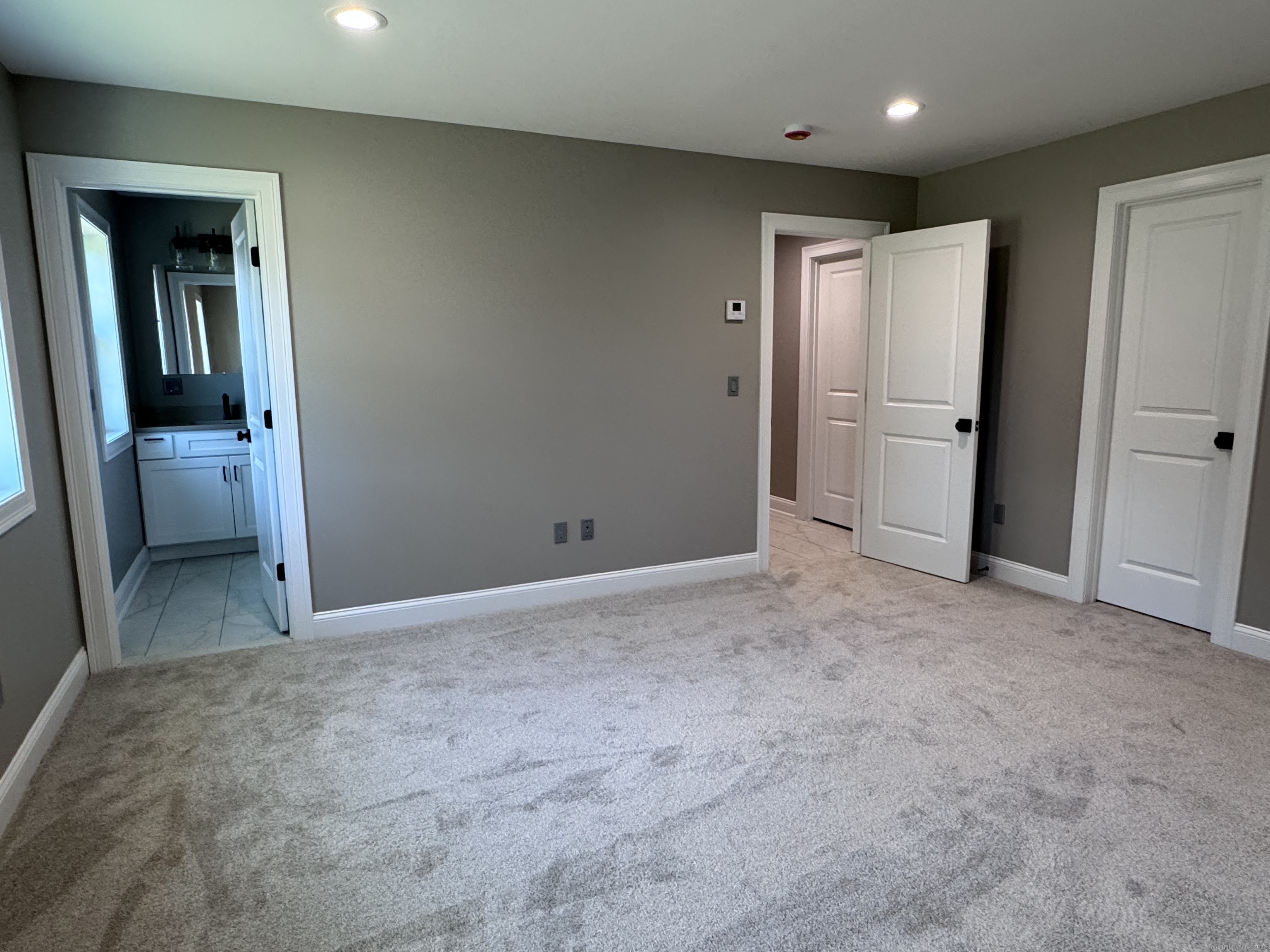 21 Charles Street Enfield CT 06082