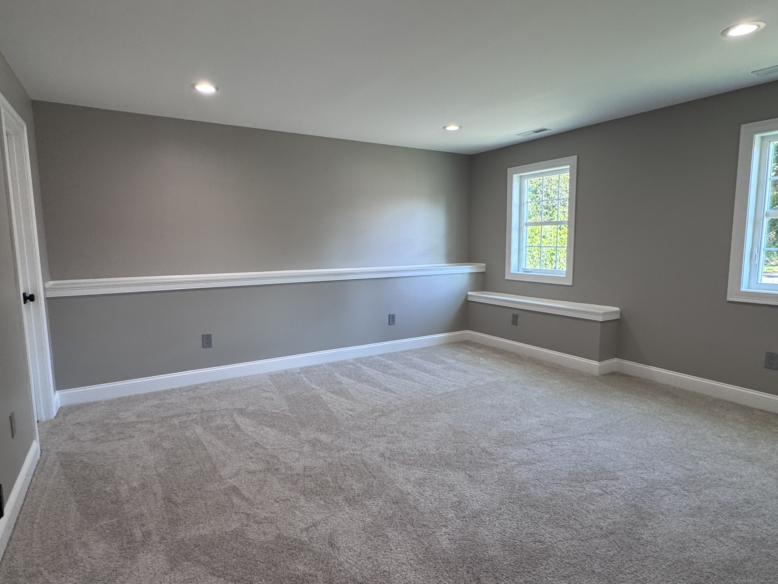 21 Charles Street Enfield CT 06082