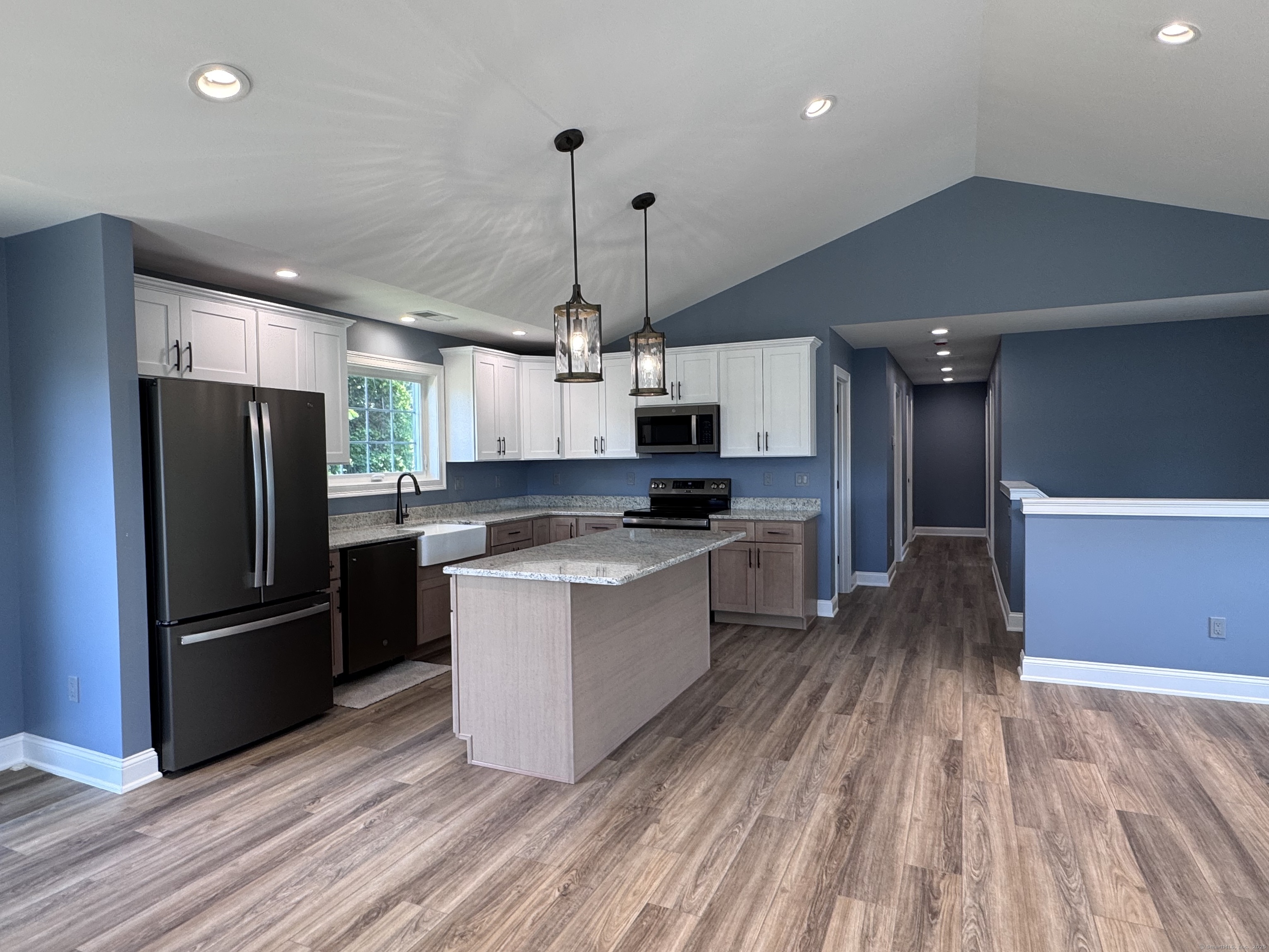 21 Charles Street Enfield CT 06082