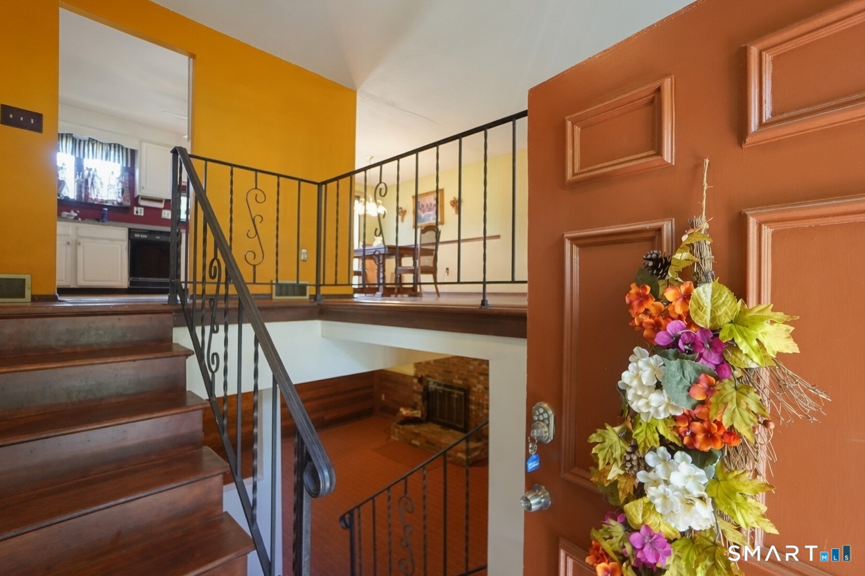 6 Tiffany Lane Bloomfield CT 06002