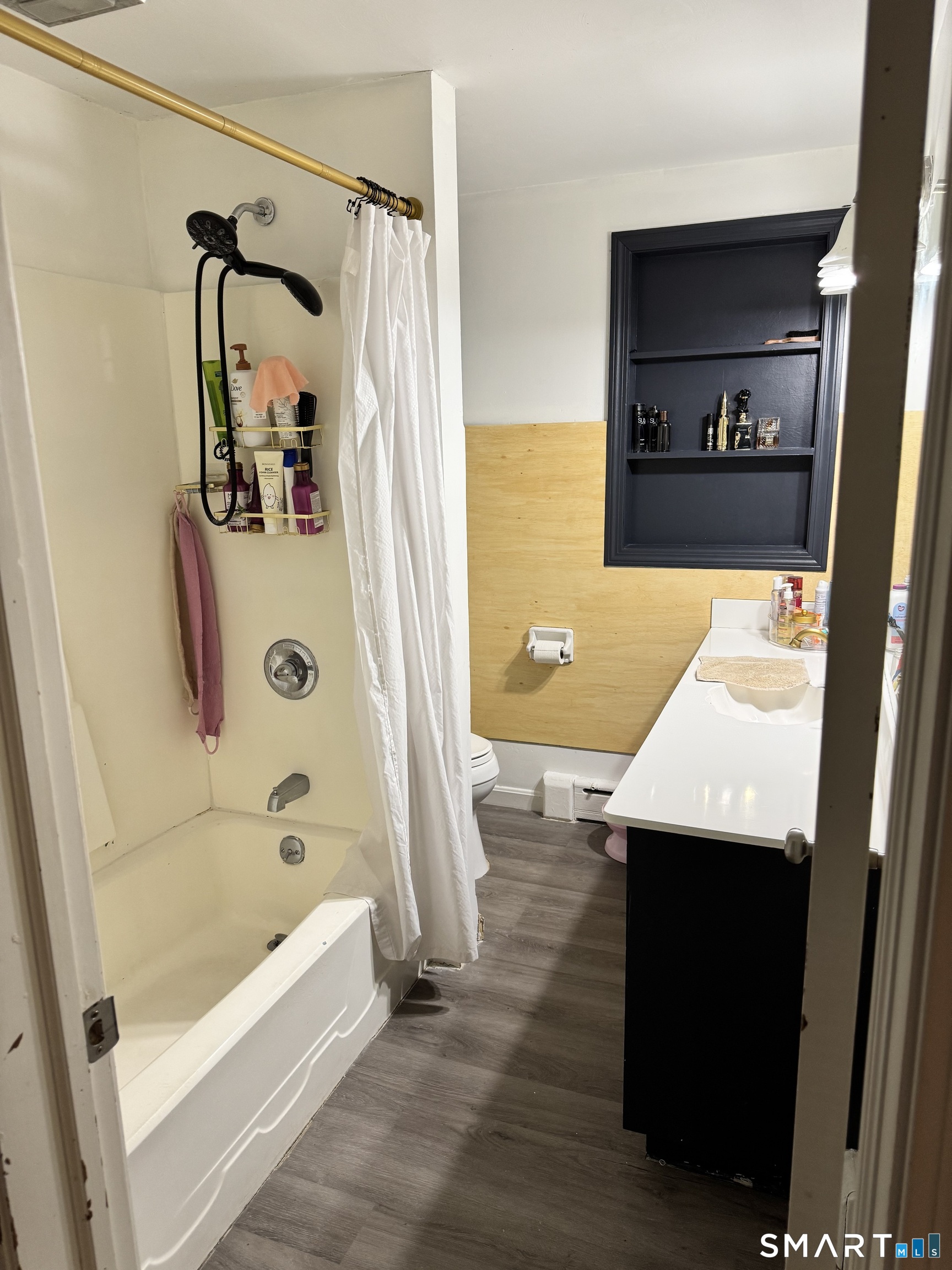 10 Hamilton Court Enfield CT 06082