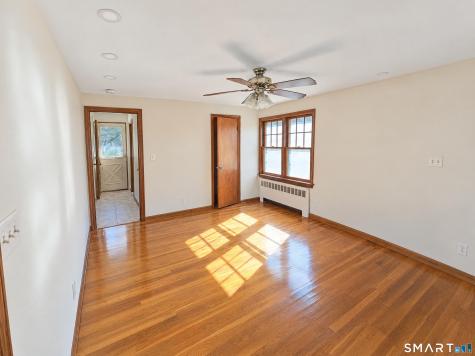 199 Chamberlain Highway Meriden CT 06451