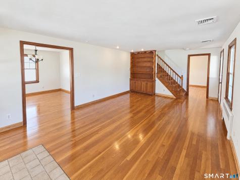 199 Chamberlain Highway Meriden CT 06451