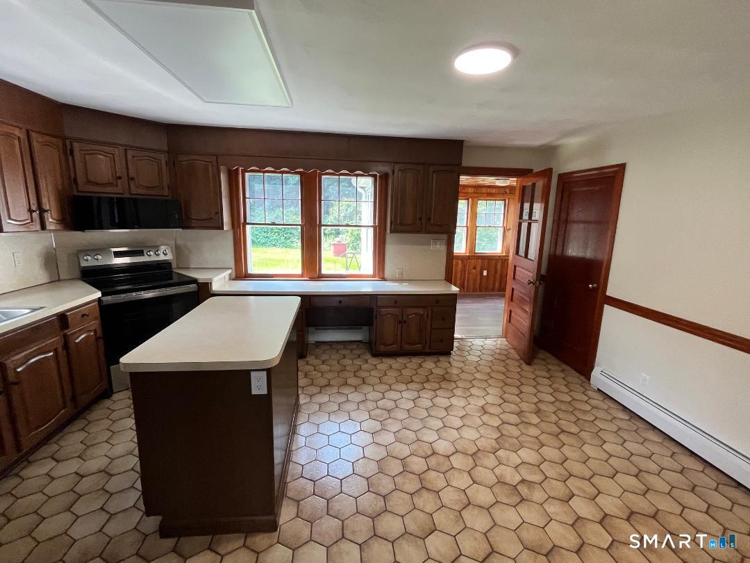 22 Warren Avenue Vernon CT 06066