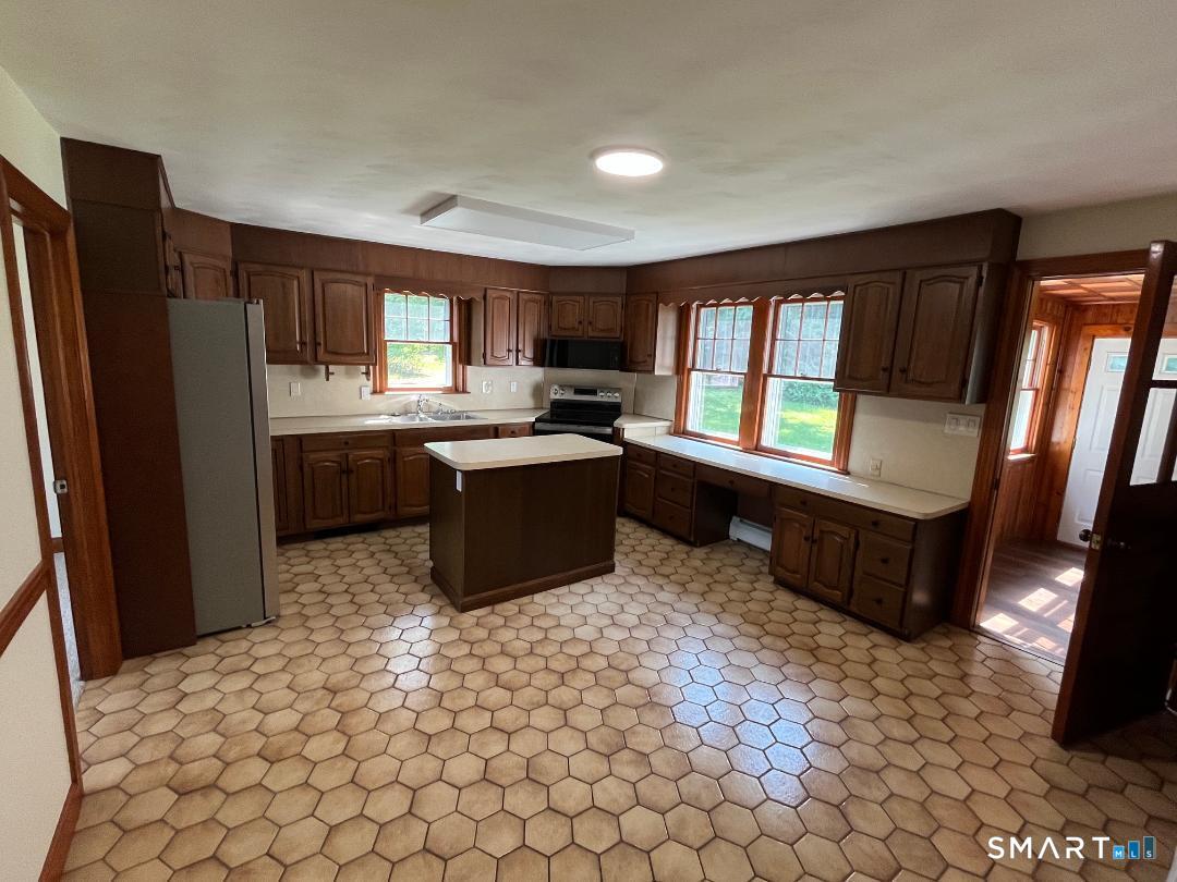 22 Warren Avenue Vernon CT 06066
