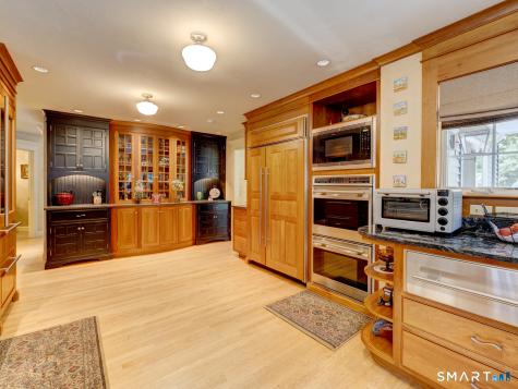 13 Executive Hill Road Wolcott CT 06716
