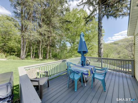 188 Litchfield Street Thomaston CT 06787