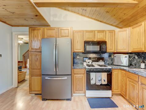 188 Litchfield Street Thomaston CT 06787