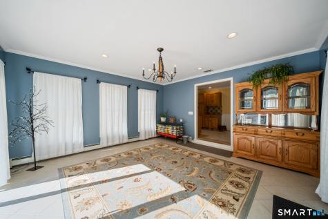 5 Twin Rocks Drive New Fairfield CT 06812