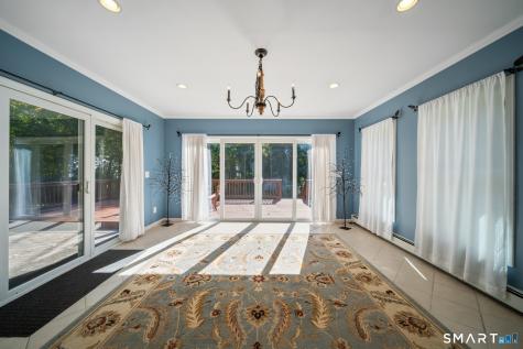 5 Twin Rocks Drive New Fairfield CT 06812