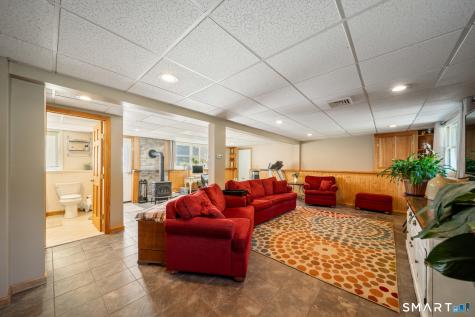 5 Twin Rocks Drive New Fairfield CT 06812
