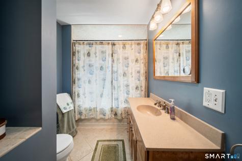 5 Twin Rocks Drive New Fairfield CT 06812