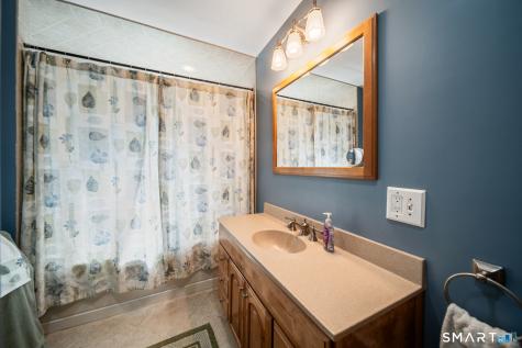 5 Twin Rocks Drive New Fairfield CT 06812