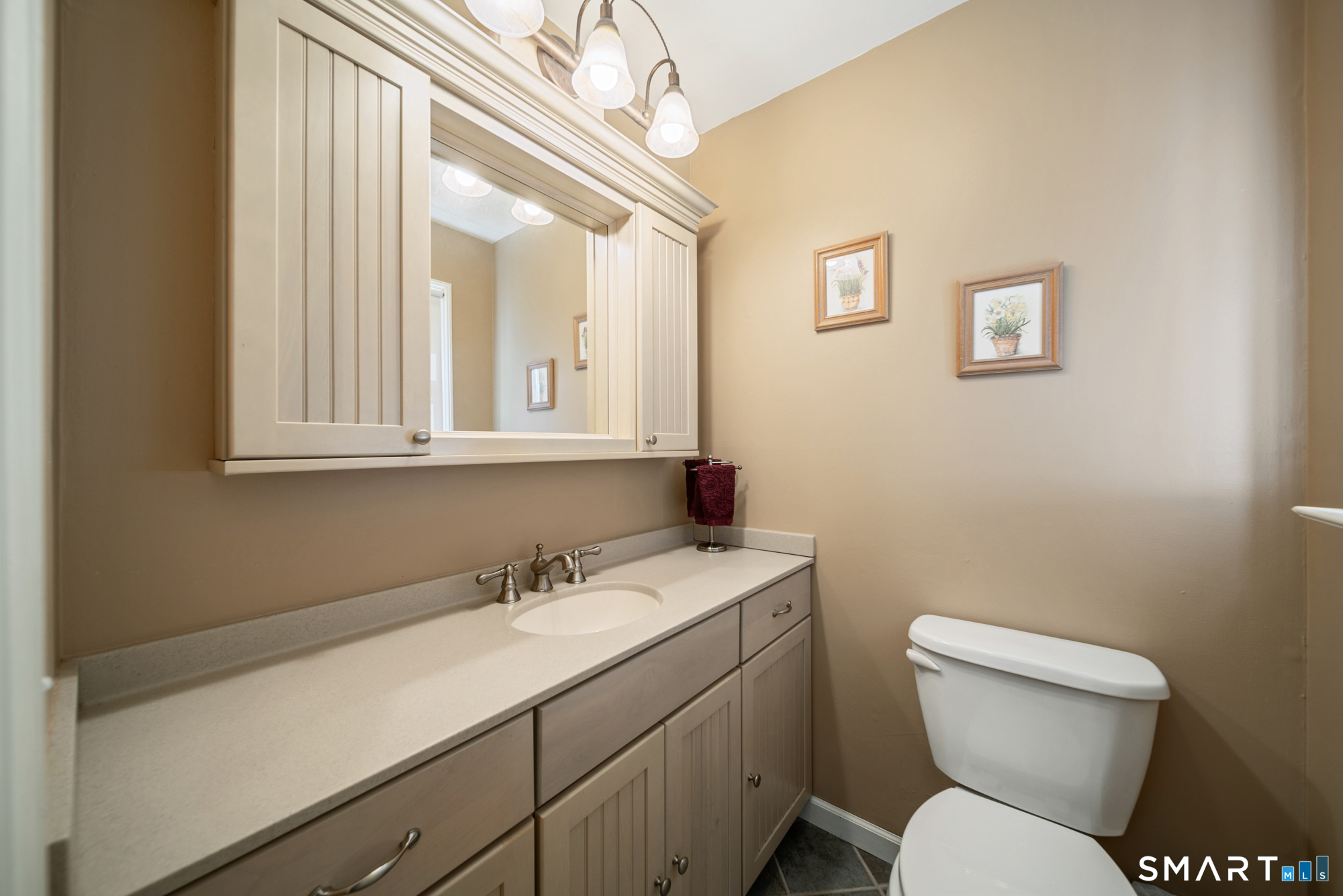 5 Twin Rocks Drive New Fairfield CT 06812