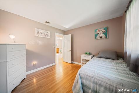 5 Twin Rocks Drive New Fairfield CT 06812