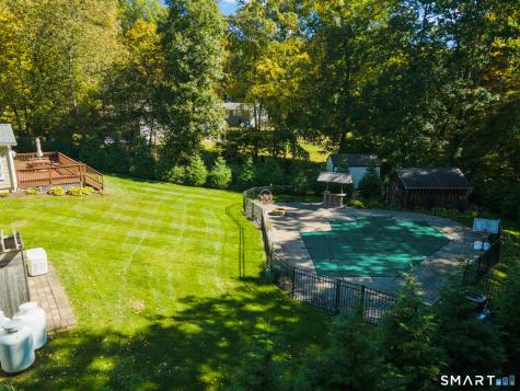 5 Twin Rocks Drive New Fairfield CT 06812
