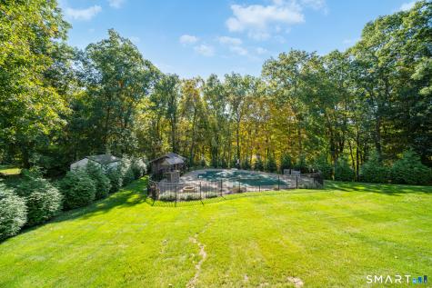 5 Twin Rocks Drive New Fairfield CT 06812