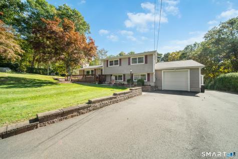 5 Twin Rocks Drive New Fairfield CT 06812