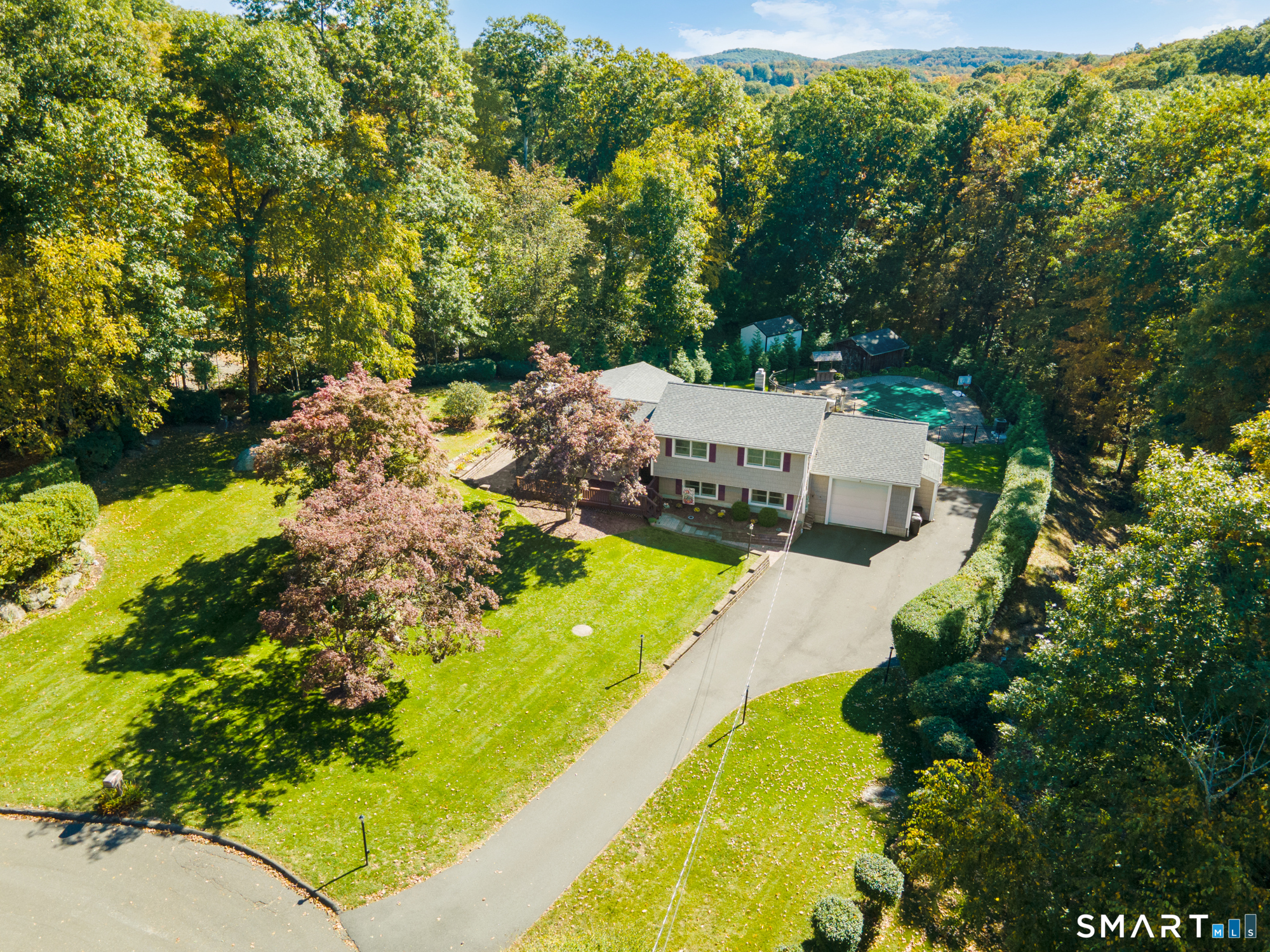 5 Twin Rocks Drive New Fairfield CT 06812