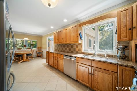 5 Twin Rocks Drive New Fairfield CT 06812