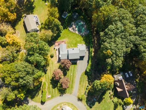 5 Twin Rocks Drive New Fairfield CT 06812