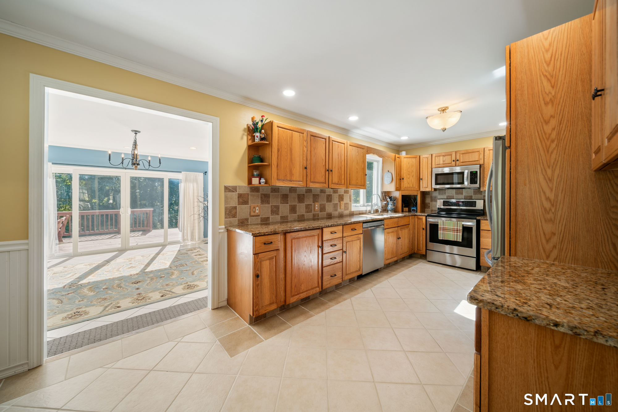 5 Twin Rocks Drive New Fairfield CT 06812