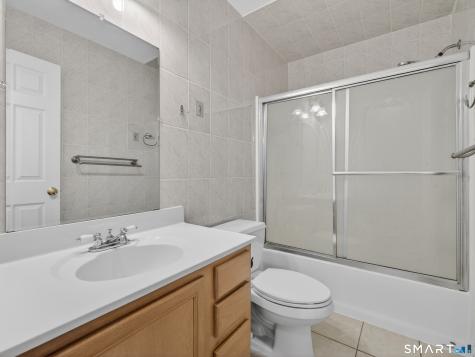 69 Alice St Extension Norwich CT 06360