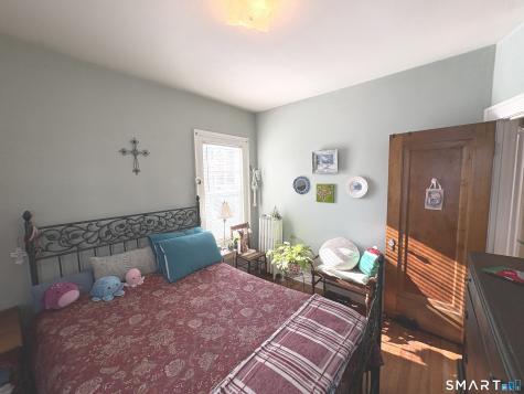 268 Third Avenue West Haven CT 06516