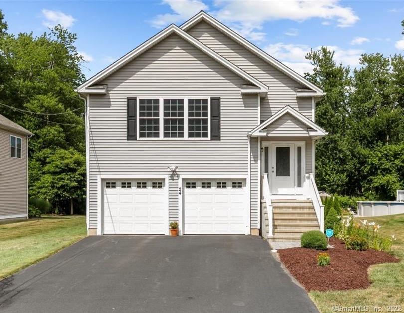 24 Del Avenue North Haven CT 06473