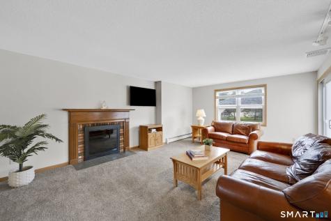 17 Windmill Road Ellington CT 06029