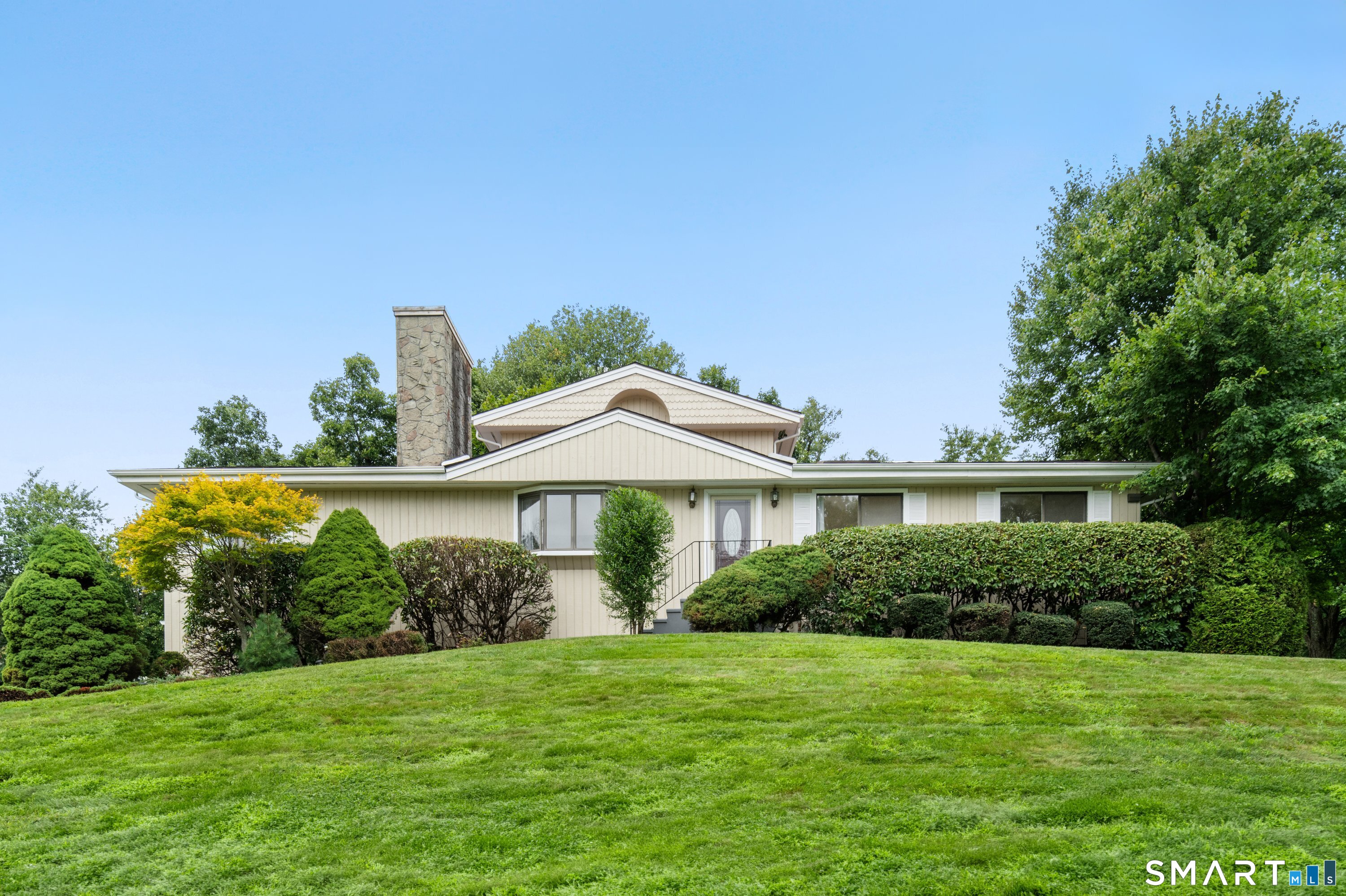 223 Sterling Road Trumbull CT 06611