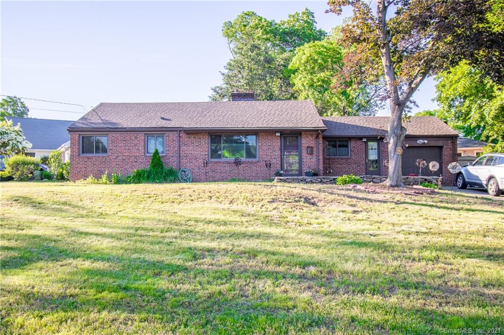 18 Meadow Farms Road West Hartford CT 06107