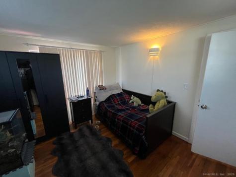 6 Rondy Lane East Hartford CT 06108