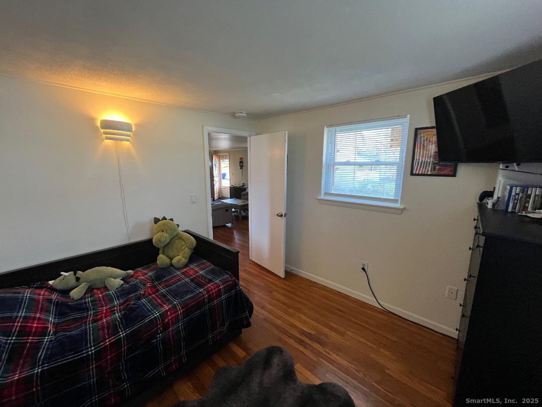 6 Rondy Lane East Hartford CT 06108