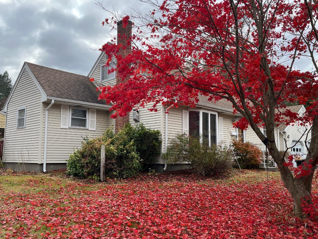 6 Rondy Lane East Hartford CT 06108